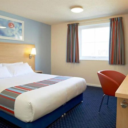 Travelodge Newbury Tot Hill Highclere Экстерьер фото